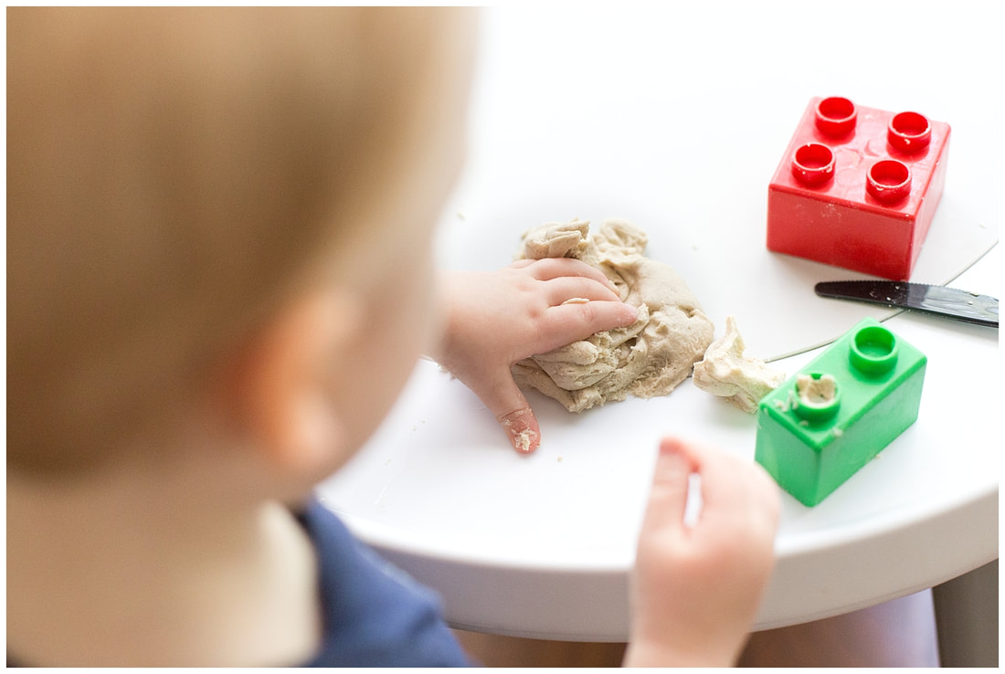 making homemade playdough for toddler sensory play | Nicole Watford Photography